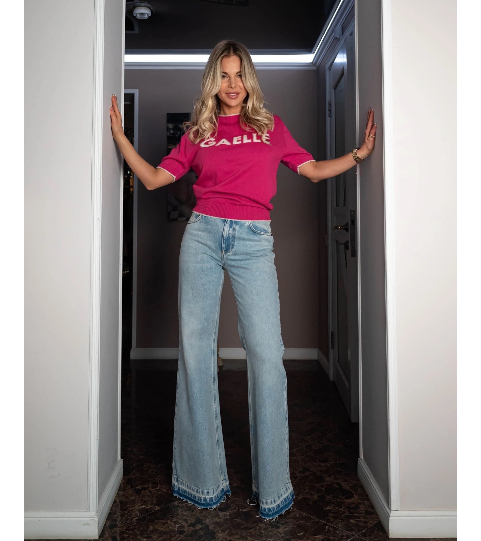 Джемпер с коротким рукавом и логотипом