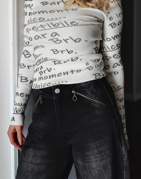 Джинсы с замочками