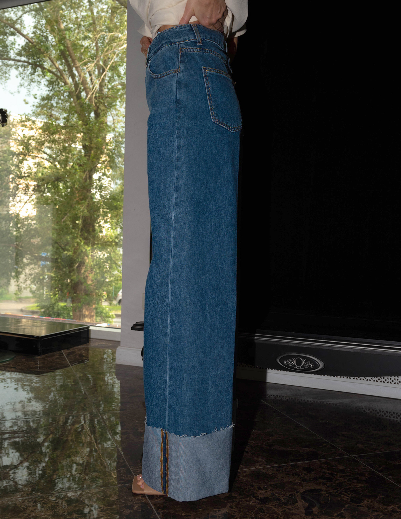 Джинсы с манжетами