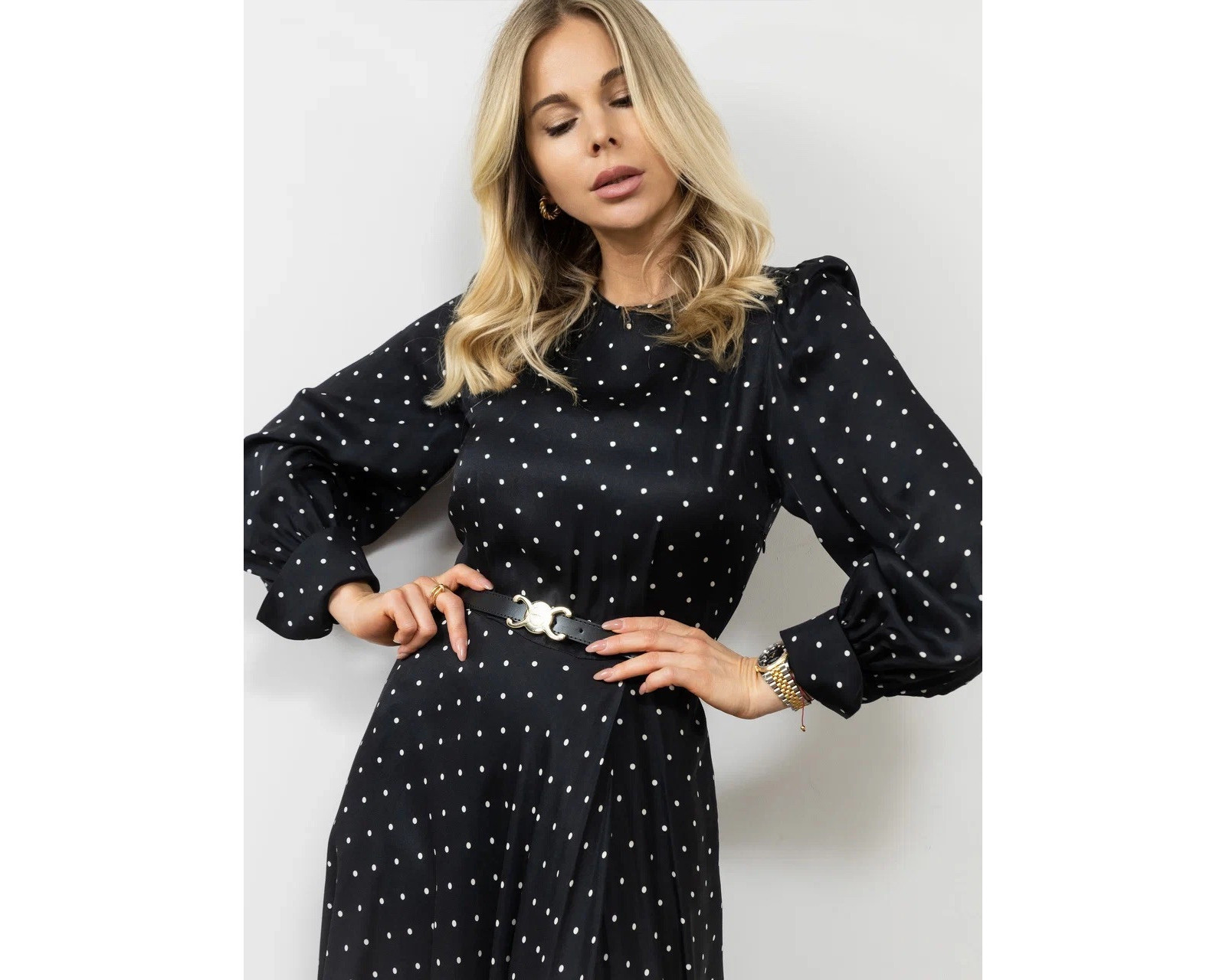 Платье в принте горох