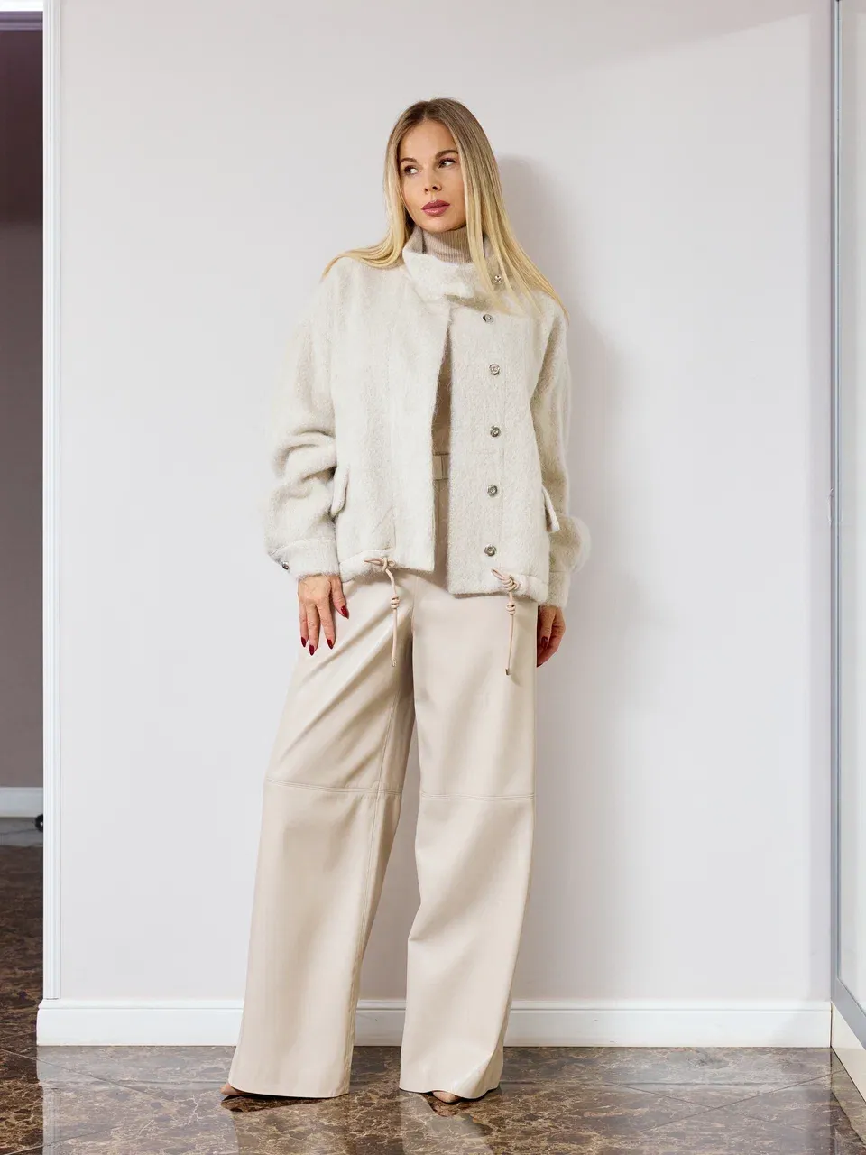 Бомбер из шерсти и мохера