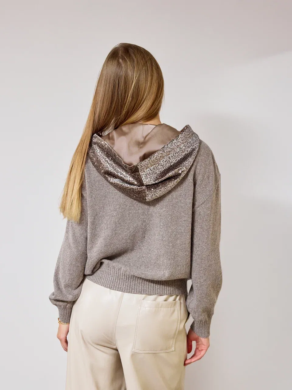 Джемпер на молнии