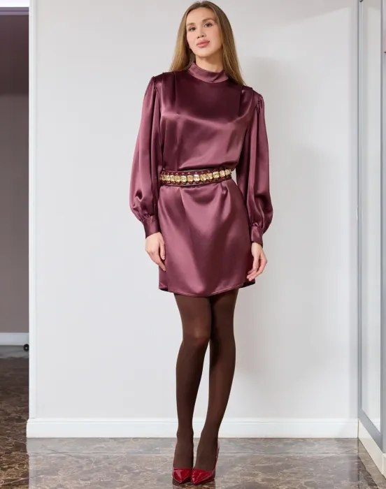 Вечернее платье с поясом из кристаллов