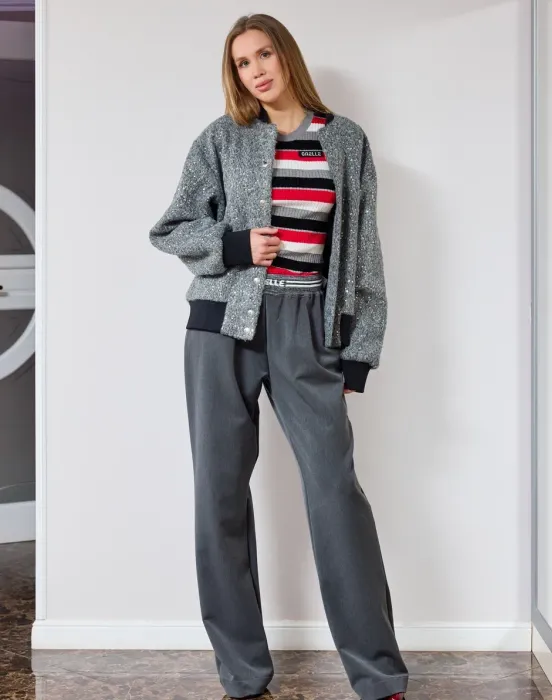 Брюки на резинке с логотипом бренда