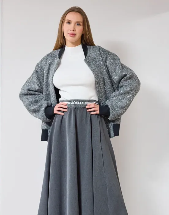 Бомбер с пайетками - фото - 2