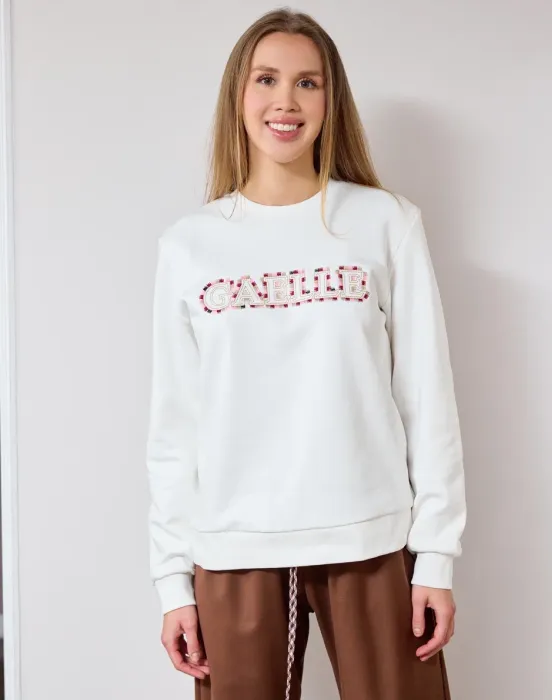 Свитшот с логотипом бренда, вышитые буквы - фото - 6