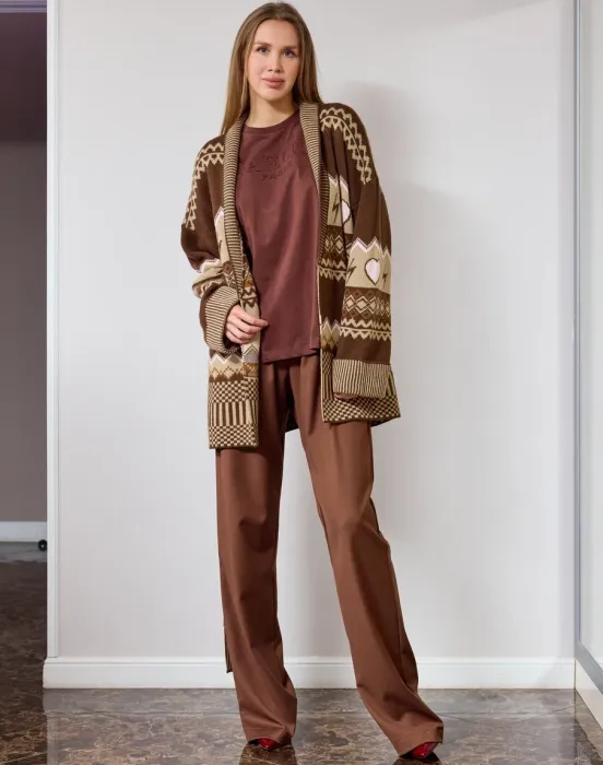 Брюки на резинке со шнуровкой - фото - 1