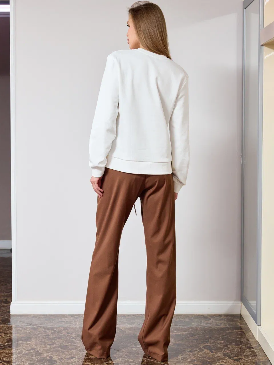 Брюки на резинке со шнуровкой