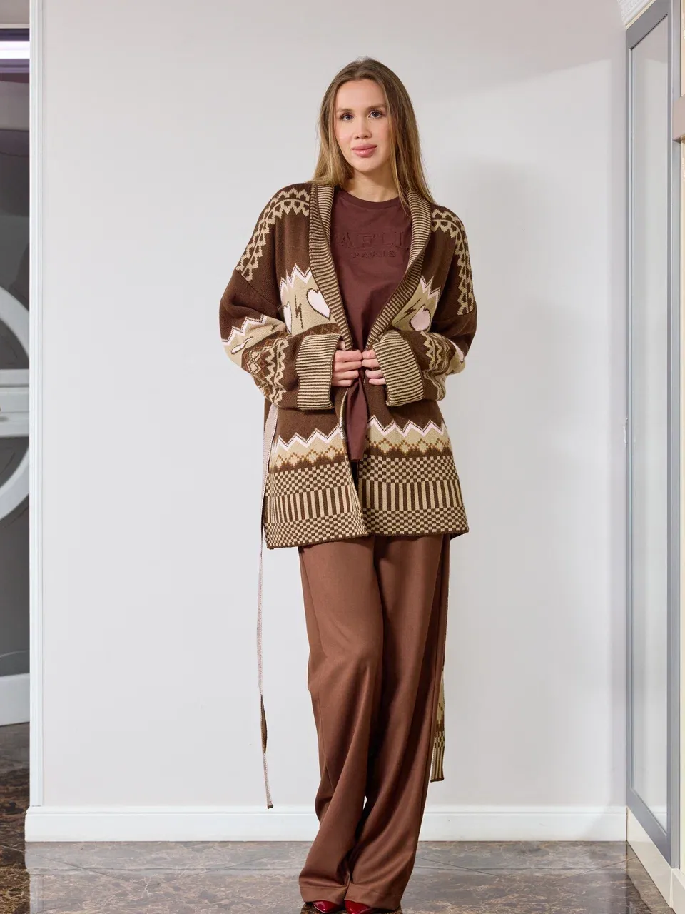 Кардиган в этно стиле с логотипом бренда