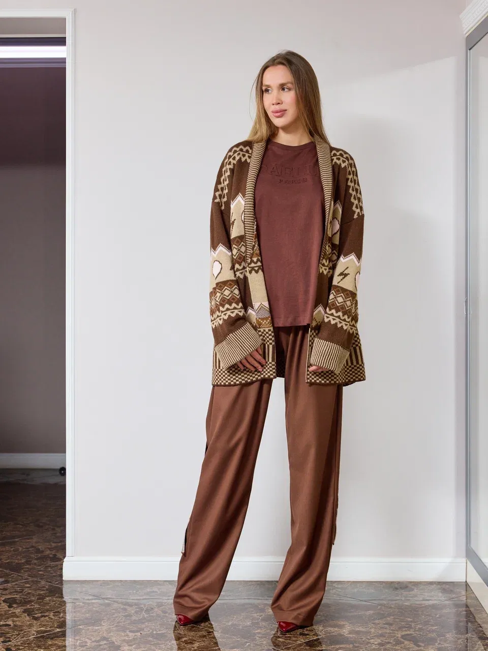 Кардиган в этно стиле с логотипом бренда