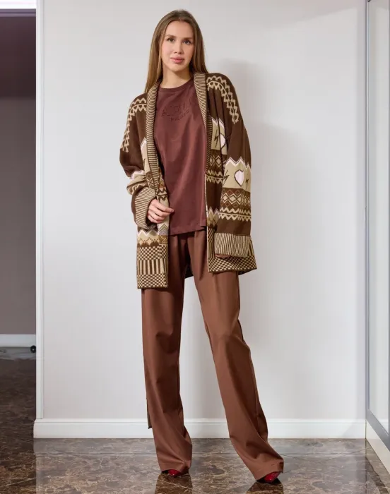 Кардиган в этно стиле с логотипом бренда