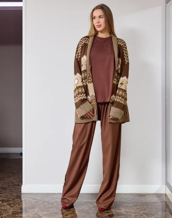 Кардиган в этно стиле с логотипом бренда