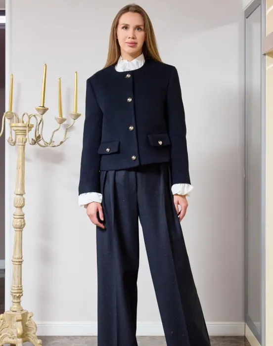 Жакет с вшитыми драпированными рукавами на пуговицах - фото - 3