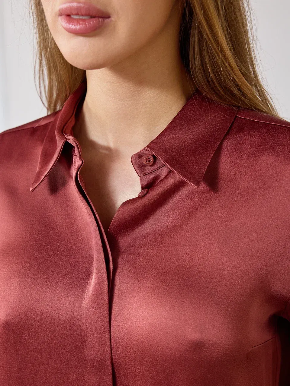 Блуза с пуговицами