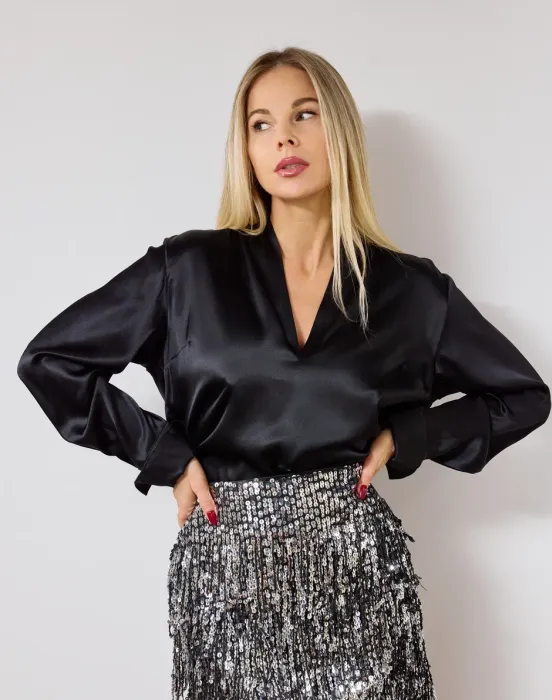 Блуза с V образным вырезом