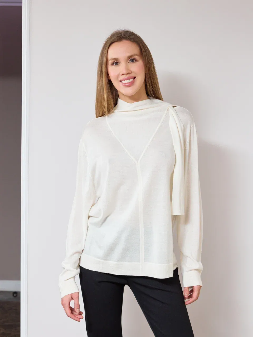 Джемпер с галстуком - фото - 4