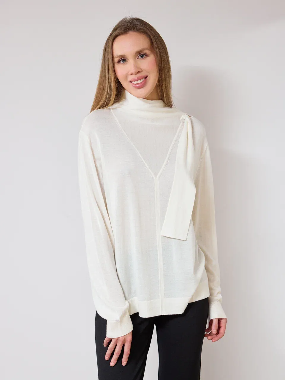 Джемпер с галстуком