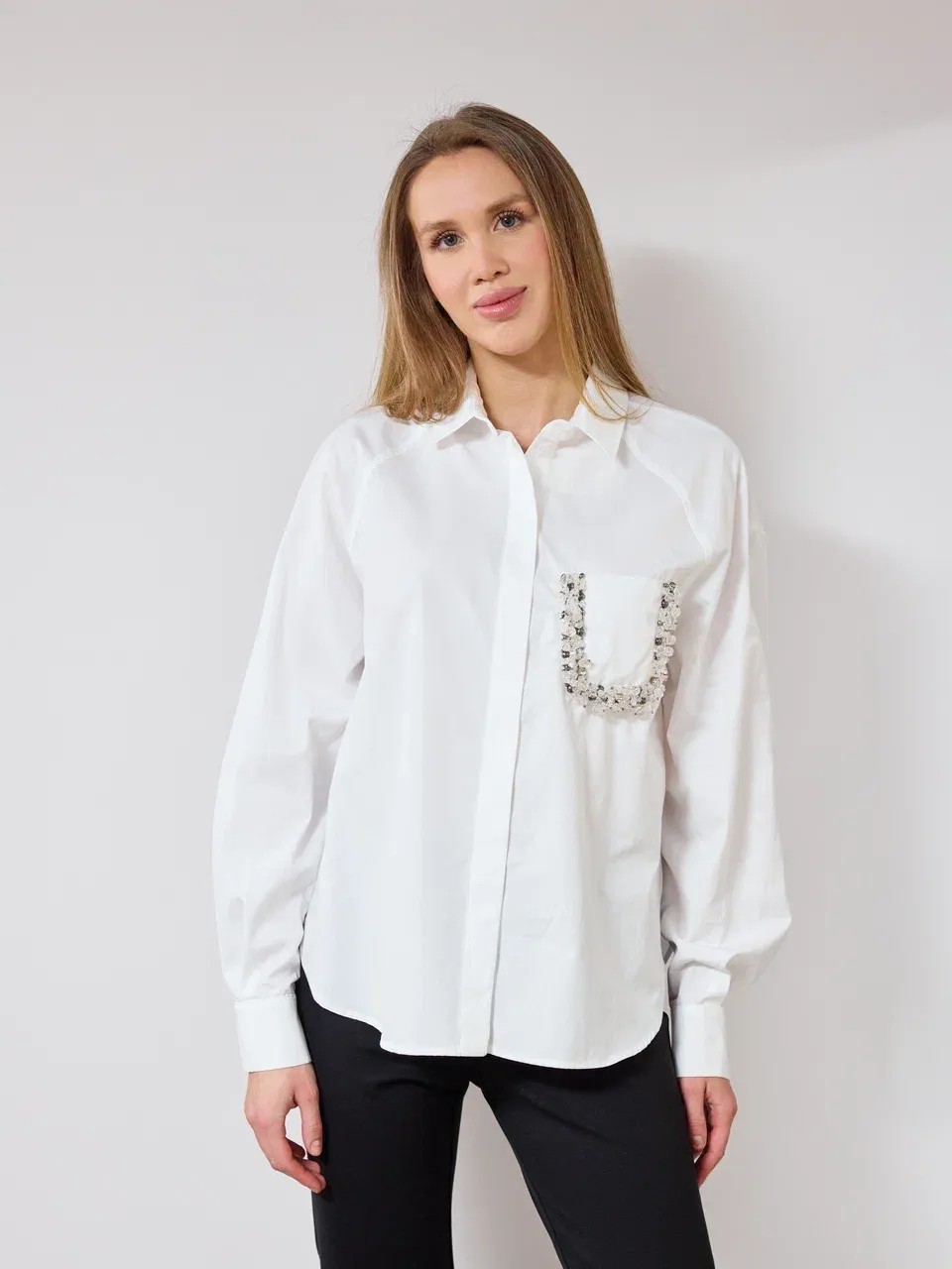 Рубашка  с декорированным карманом