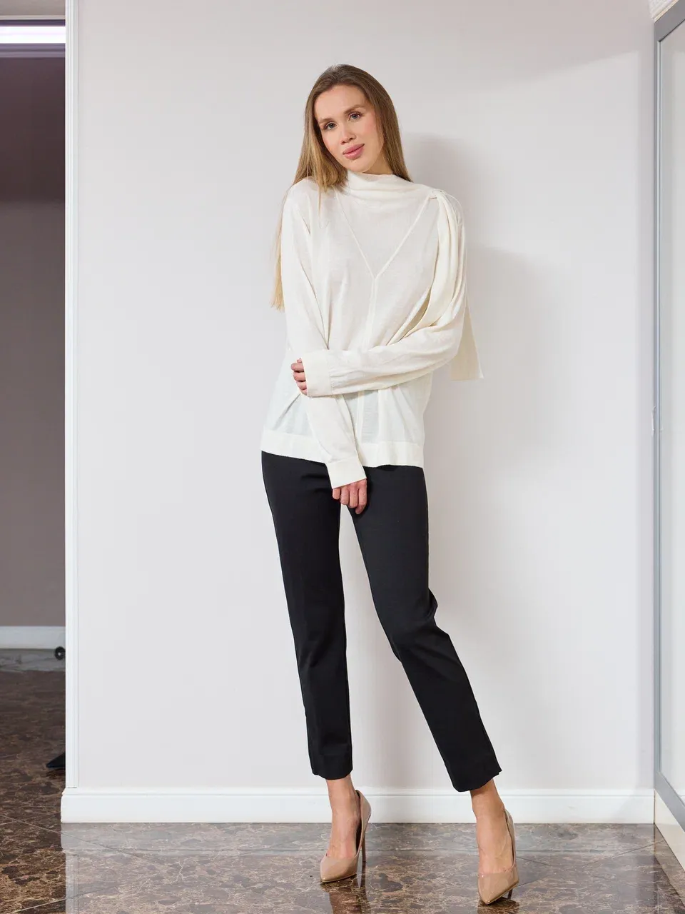 Брюки слим с молнией