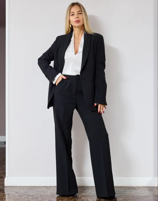 Блуза с V-образным вырезом