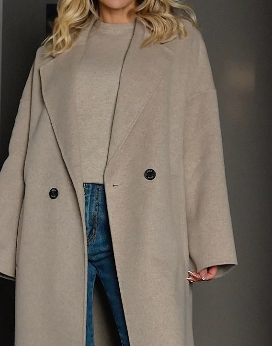 Пальто на двух пуговицах в форме бочонка