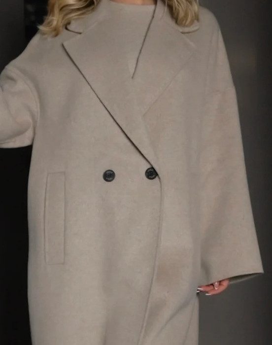 Пальто на двух пуговицах в форме бочонка