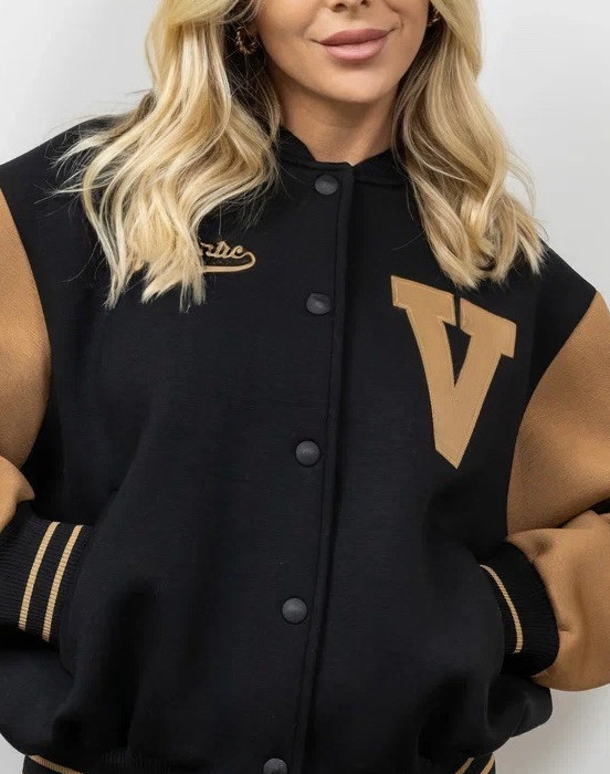 Бомбер с логотипом бренда, стильный акцент вашего образа