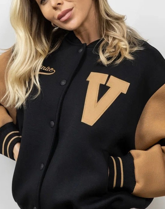 Бомбер с логотипом бренда, стильный акцент вашего образа