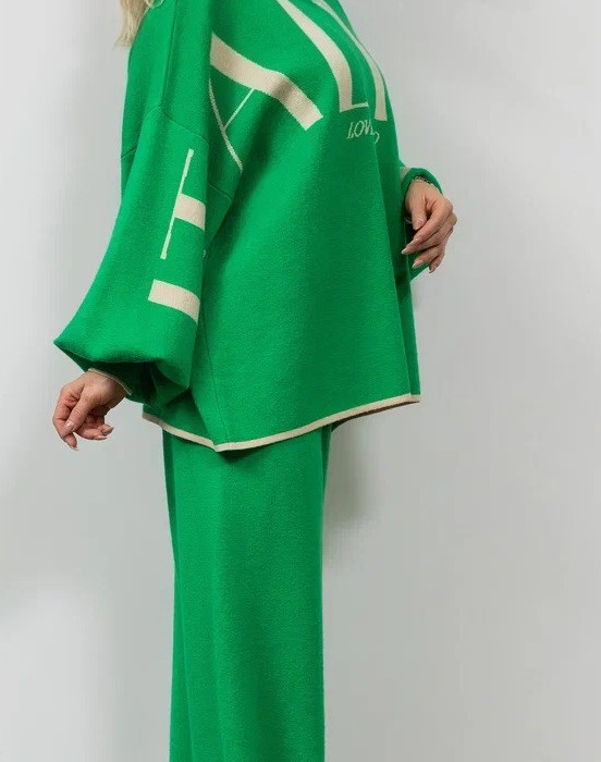 Трикотажный костюм