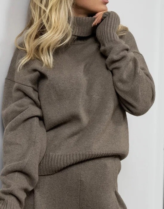 Трикотажный костюм