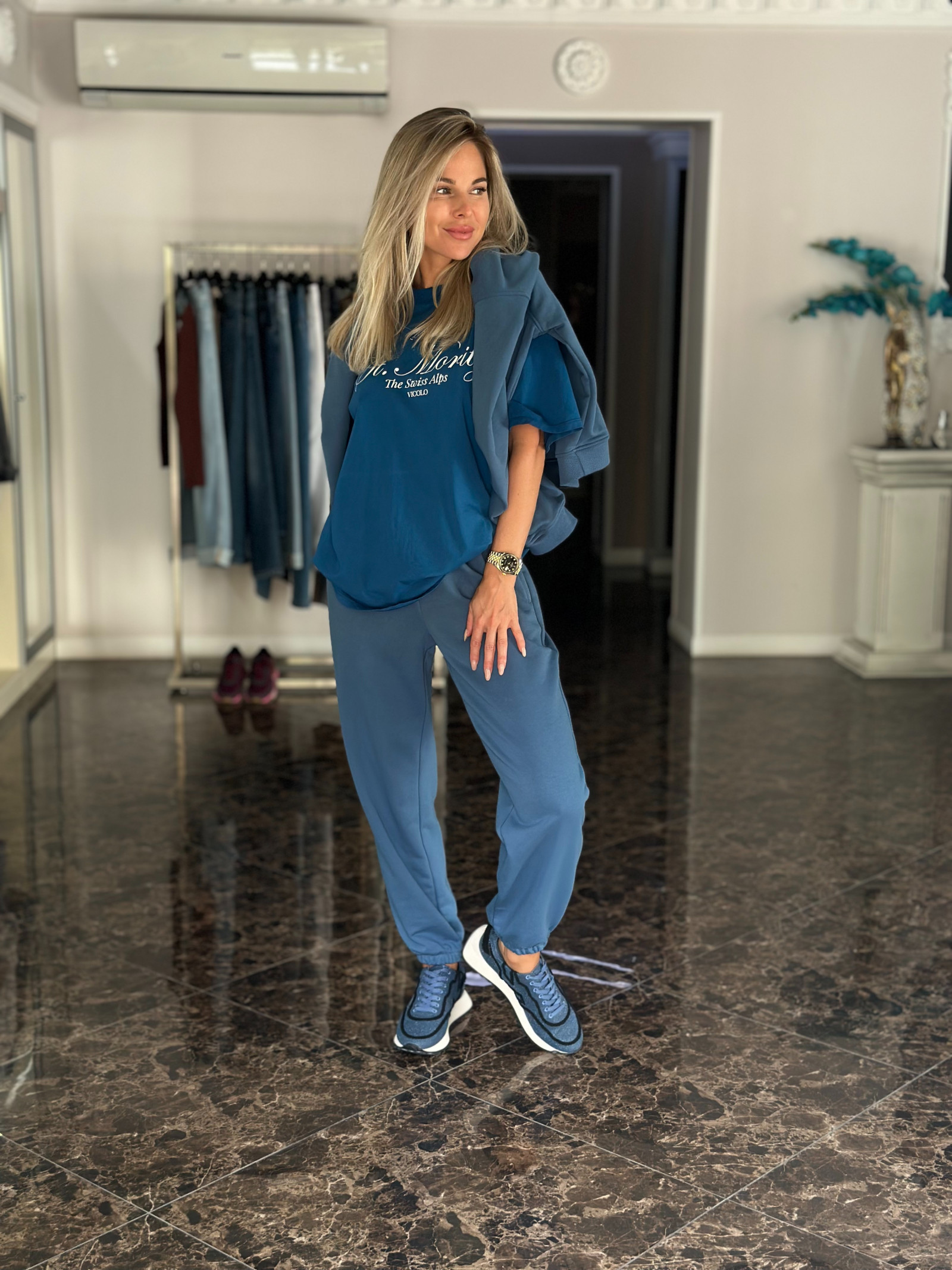 Спортивный костюм