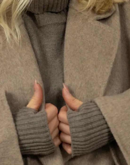 Двубортное Пальто на 4х пуговицах прямого кроя