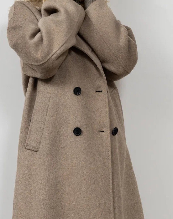Двубортное Пальто на 4х пуговицах прямого кроя
