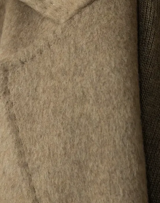 Двубортное Пальто на 4х пуговицах прямого кроя