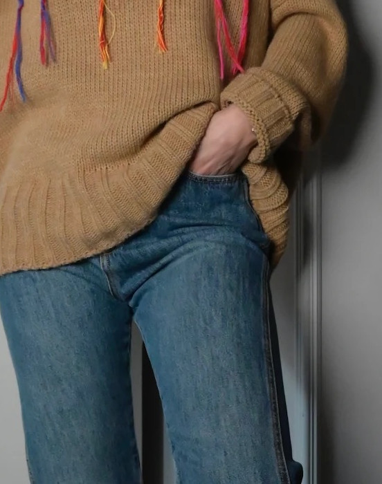 Джемпер с логотипом бренда