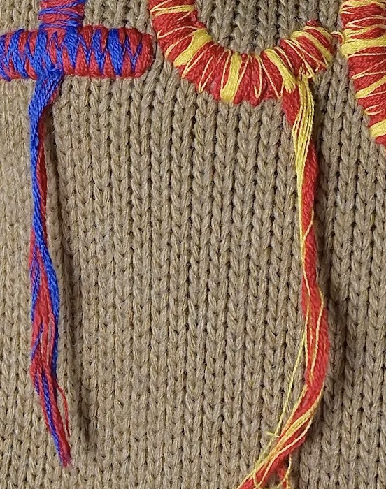 Джемпер с логотипом бренда