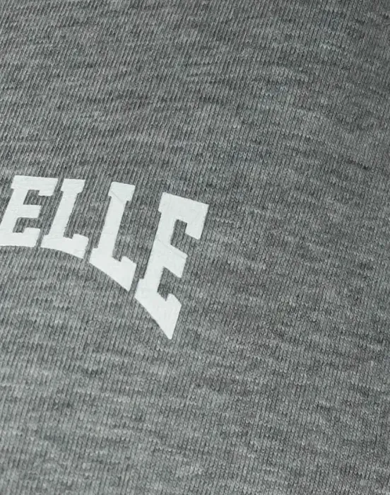 Футболка разнофактурная с логотипом бренда