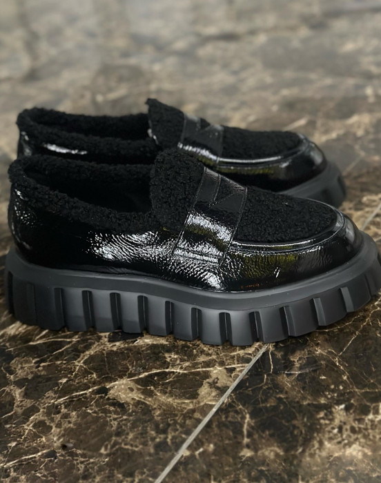 Лаковые лоферы - фото - 2