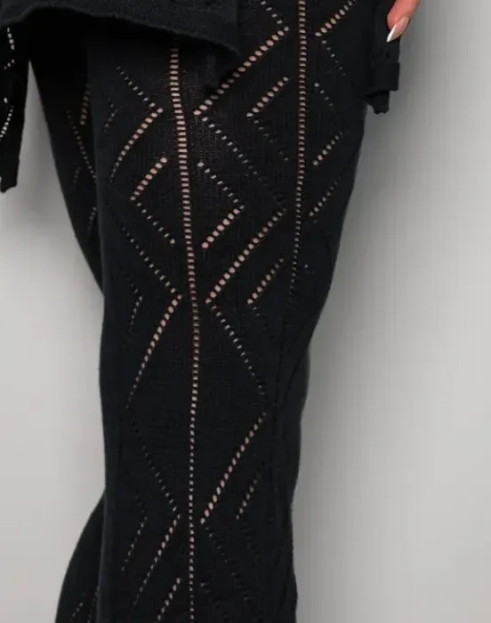 Трикотажный костюм в стиле вязки