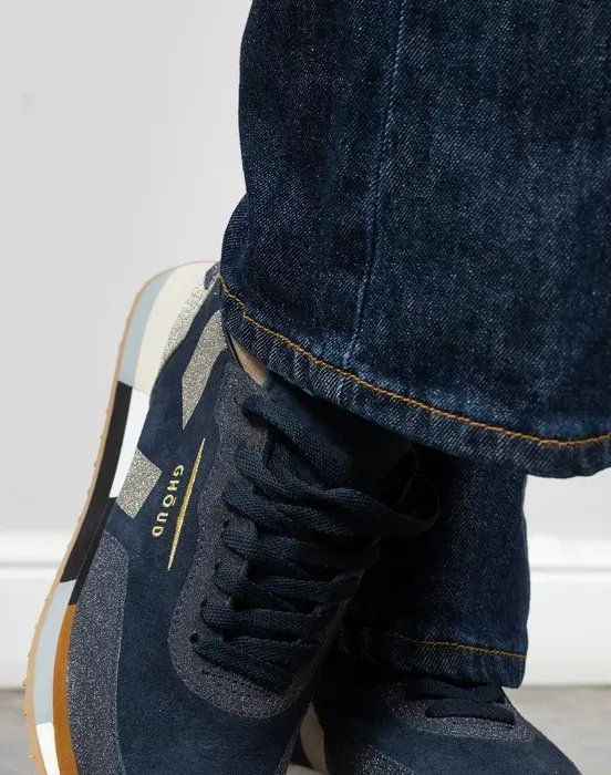 Кроссовки с глиттером, замшевые вставки в мультиколоре