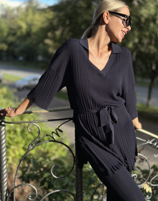 Свитер с укороченным рукавом и брюки - фото - 4