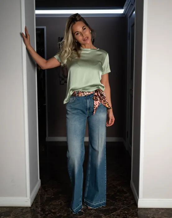 Джинсы с шелковым поясом - фото - 4